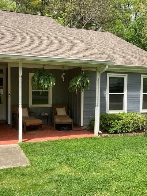3 bedroom, 2 bathroom, 1,664 sq ft single family residence sold at 10440 Meadow Crest Lane, Johns Creek, GA 30022