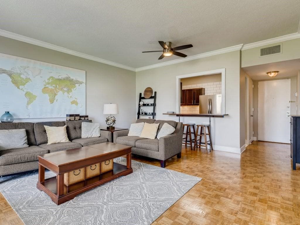 1 bedroom, 1 bathroom, 815 sq ft condominium sold at 130 26th Street 612, Atlanta, GA 30309