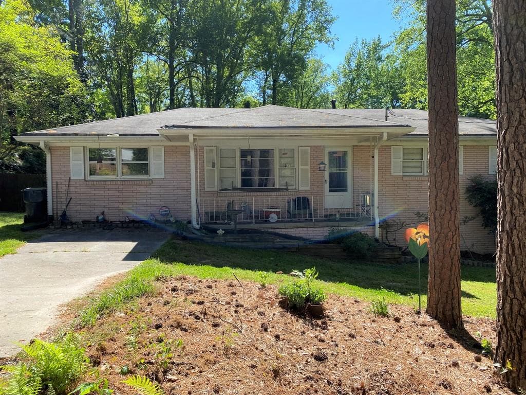 3 bedroom, 2 bathroom single family residence sold at 529 Creek View Drive, Lawrenceville, GA 30044
