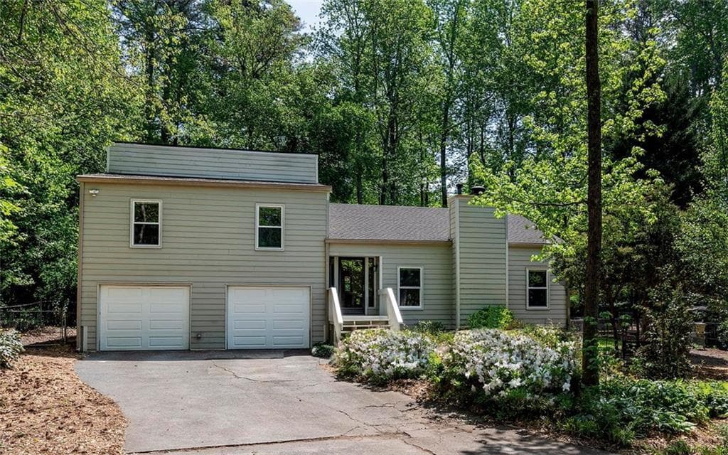 3 bedroom, 2 bathroom, 1,892 sq ft single family residence sold at 2869 Alberta Drive, Marietta, GA 30062