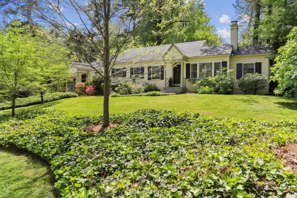 3 bedroom, 4 bathroom, 2,297 sq ft single family residence sold at 847 Stovall Boulevard, Atlanta, GA 30342