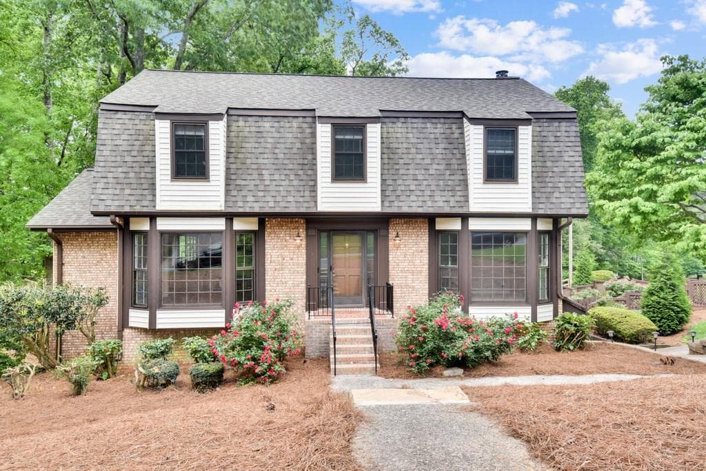 4930 Kings Wood Drive, Roswell, GA 30075 — most recent listing photo