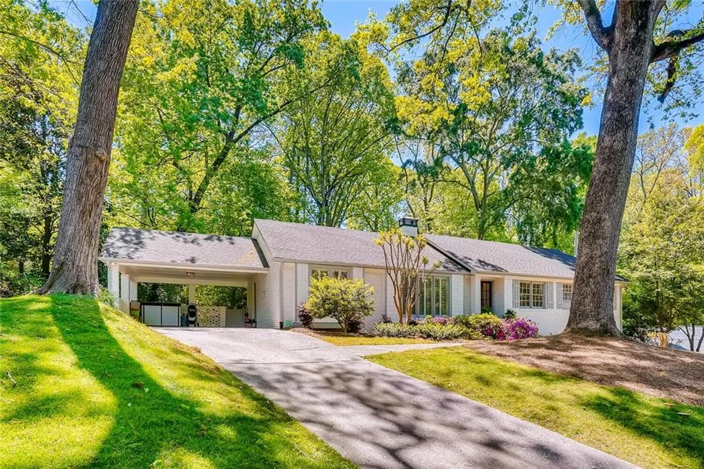 4 bedroom, 3 bathroom, 2,013 sq ft single family residence sold at 653 Starlight Drive, Atlanta, GA 30342