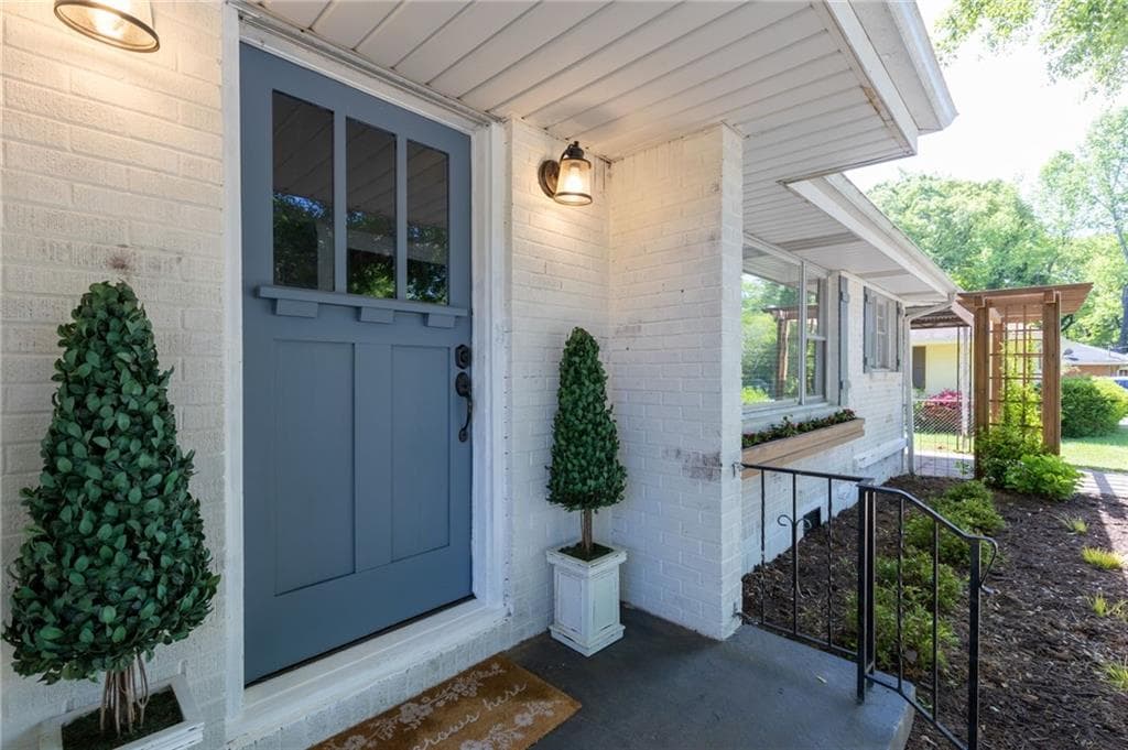 2 bedroom, 2 bathroom, 1,203 sq ft single family residence sold at 3235 Concord Circle, Smyrna, GA 30080