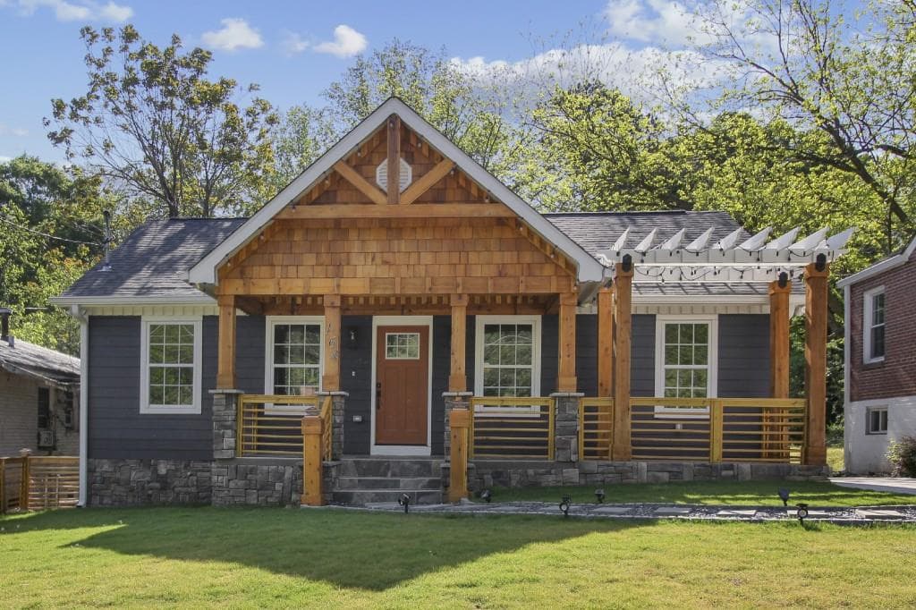 4 bedroom, 3 bathroom, 1,353 sq ft single family residence sold at 164 Stafford Street, Atlanta, GA 30314