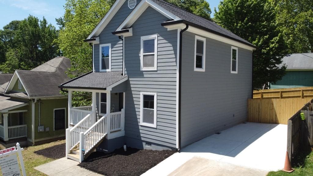 4 bedroom, 3 bathroom, 1,480 sq ft single family residence sold at 947 Welch Street, Atlanta, GA 30310