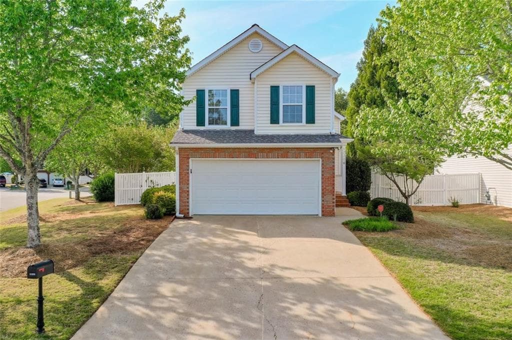 3 bedroom, 3 bathroom, 1,540 sq ft single family residence sold at 13306 Aventide Lane, Milton, GA 30004