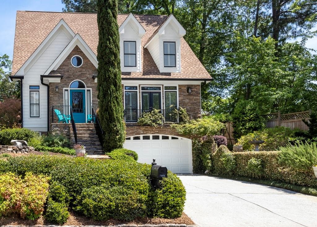 4 bedroom, 4 bathroom, 3,300 sq ft single family residence sold at 2485 Ellijay Drive, Brookhaven, GA 30319