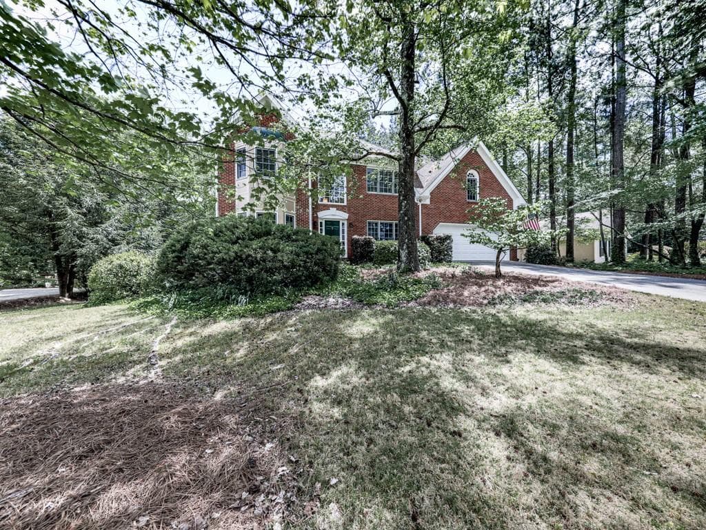 5 bedroom, 4 bathroom, 3,728 sq ft single family residence sold at 3259 Eagle Watch Drive, Woodstock, GA 30189
