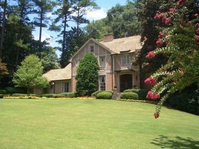 2827 Wyngate Drive, Atlanta, GA 30305 — most recent listing photo