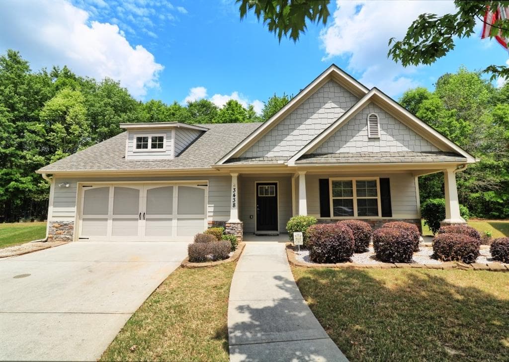 3 bedroom, 2 bathroom, 1,830 sq ft single family residence sold at 3438 Woodshade Drive, Loganville, GA 30052
