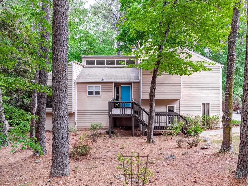 5 bedroom, 3 bathroom, 2,638 sq ft single family residence sold at 2020 JOHN DODGEN Way, Marietta, GA 30062