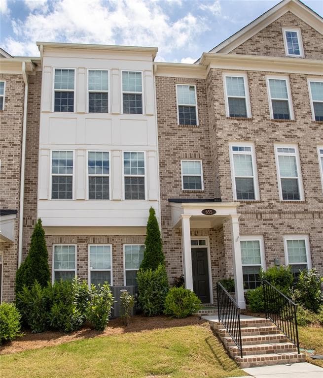 655 Hanlon Way, Alpharetta, GA 30009 — most recent listing photo