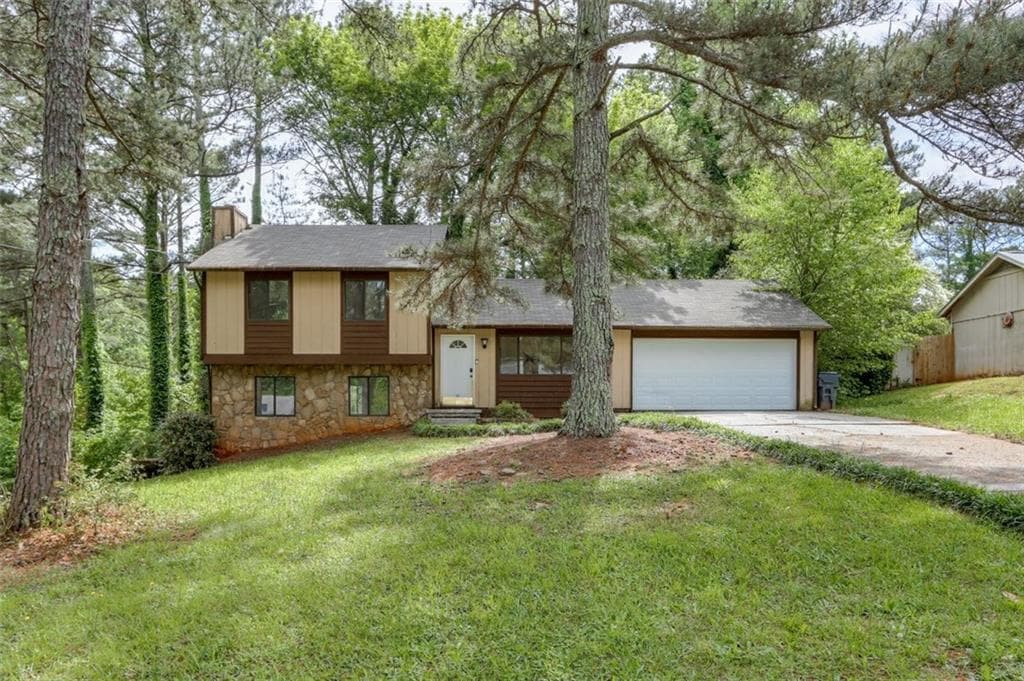 912 Brighton Drive, Lawrenceville, GA 30043 — most recent listing photo