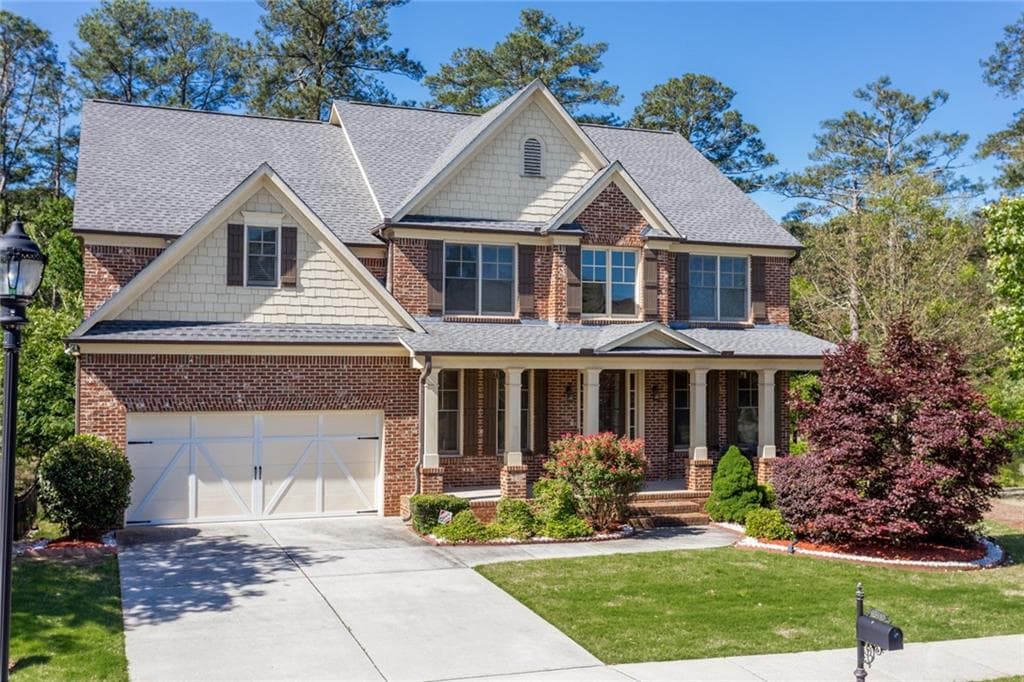 7 bedroom, 5 bathroom, 5,032 sq ft single family residence sold at 3374 Willow Glen Trail, Suwanee, GA 30024