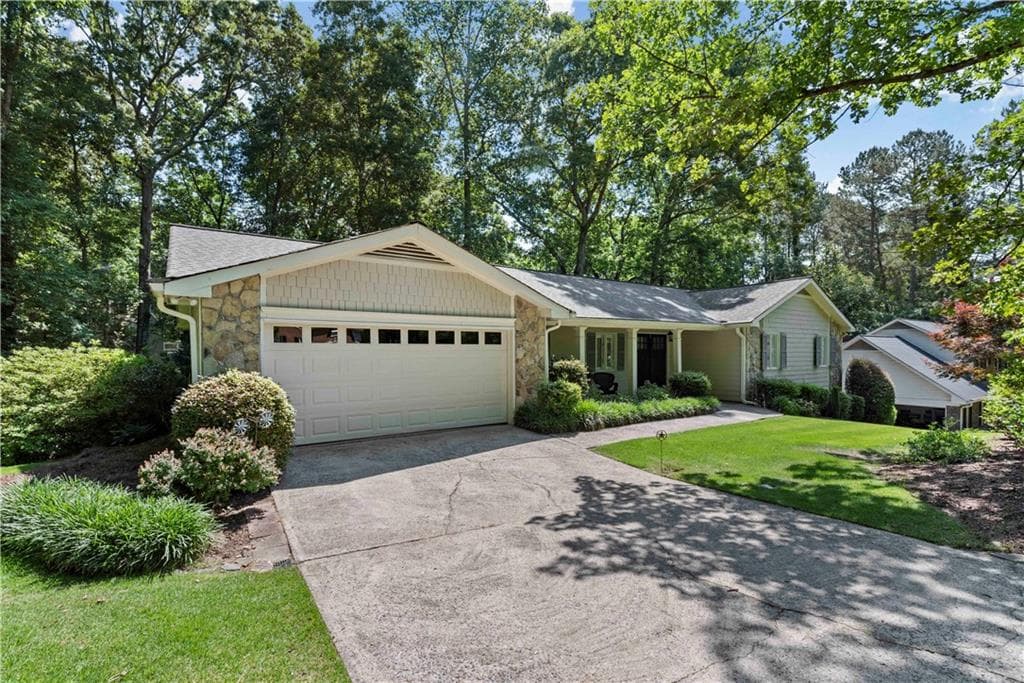 3 bedroom, 4 bathroom, 1,906 sq ft single family residence sold at 2236 Chimney Springs Drive, Marietta, GA 30062
