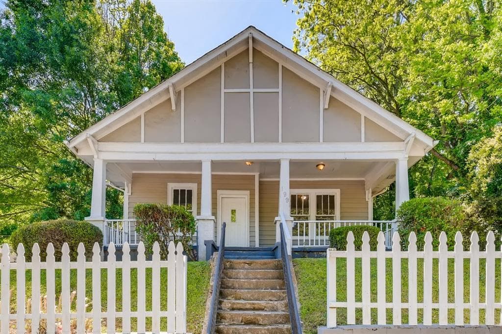 4 bedroom, 2 bathroom, 1,854 sq ft single family residence sold at 199 Wellington Street, Atlanta, GA 30314