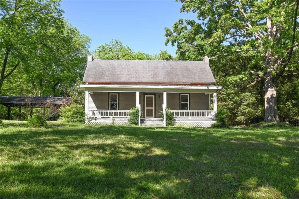 3 bedroom, 1 bathroom, 1,800 sq ft single family residence sold at 22 Hall, Hoschton, GA 30548