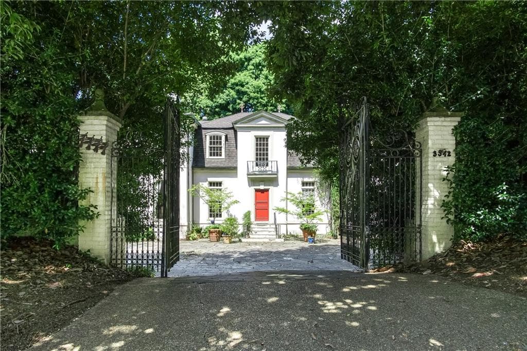 4 bedroom, 7 bathroom, 5,478 sq ft single family residence sold at 3342 Kilby Place, Atlanta, GA 30327