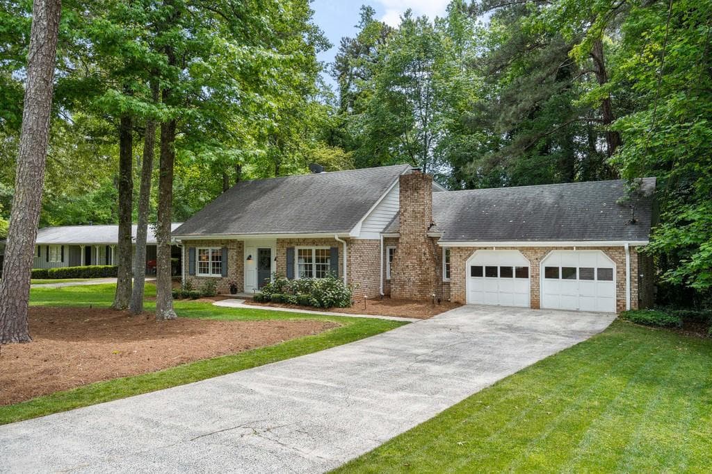 3 bedroom, 2 bathroom, 1,918 sq ft single family residence sold at 4030 Manor House Drive, Marietta, GA 30062