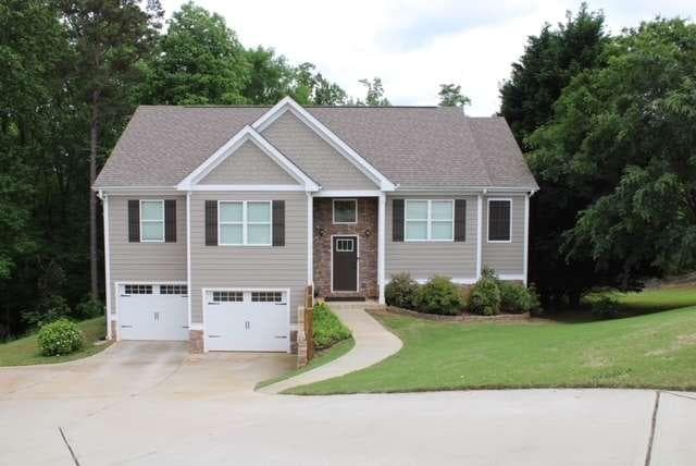 5 bedroom, 3 bathroom, 2,603 sq ft single family residence sold at 107 Benson Lane, Braselton, GA 30517