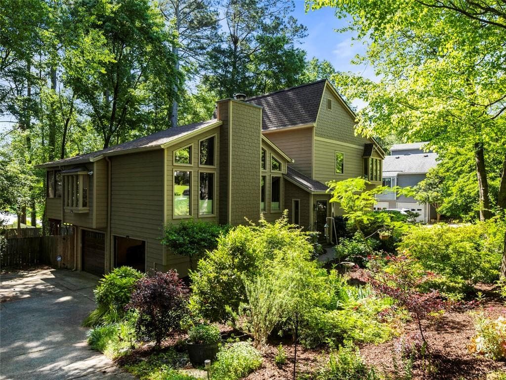 5 bedroom, 3 bathroom, 2,420 sq ft single family residence sold at 3258 Rangers Gate, Marietta, GA 30062