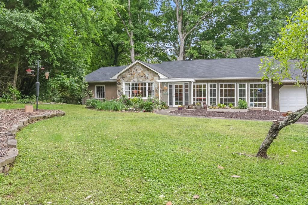 7900 Jett Ferry Road, Sandy Springs, GA 30350 — most recent listing photo