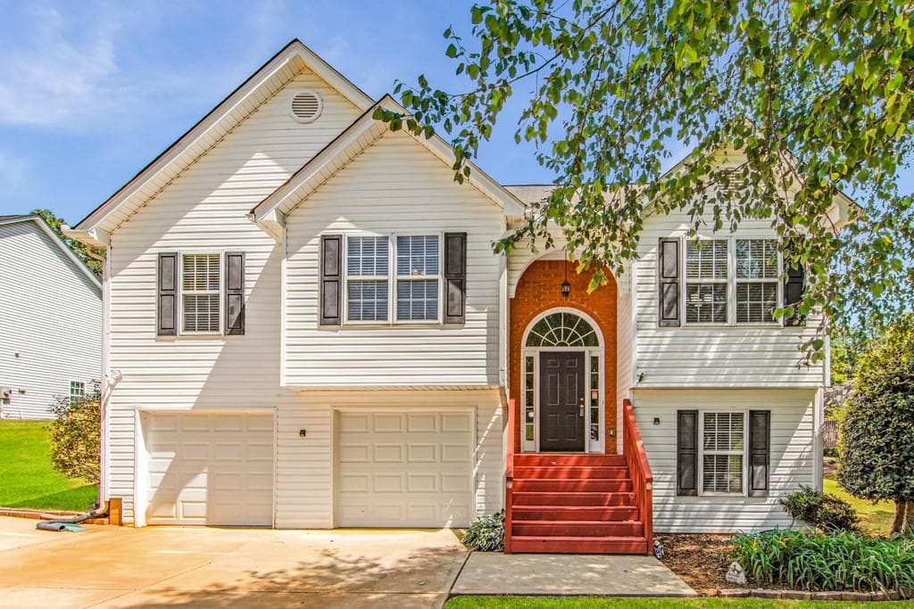 4 bedroom, 3 bathroom, 2,142 sq ft single family residence sold at 6204 Compass Drive, Flowery Branch, GA 30542
