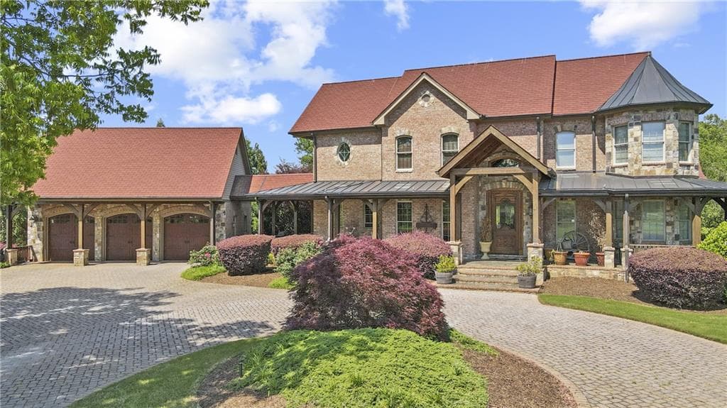 4 bedroom, 5 bathroom, 7,983 sq ft single family residence sold at 3350 Tanners Mill Road, Gainesville, GA 30507
