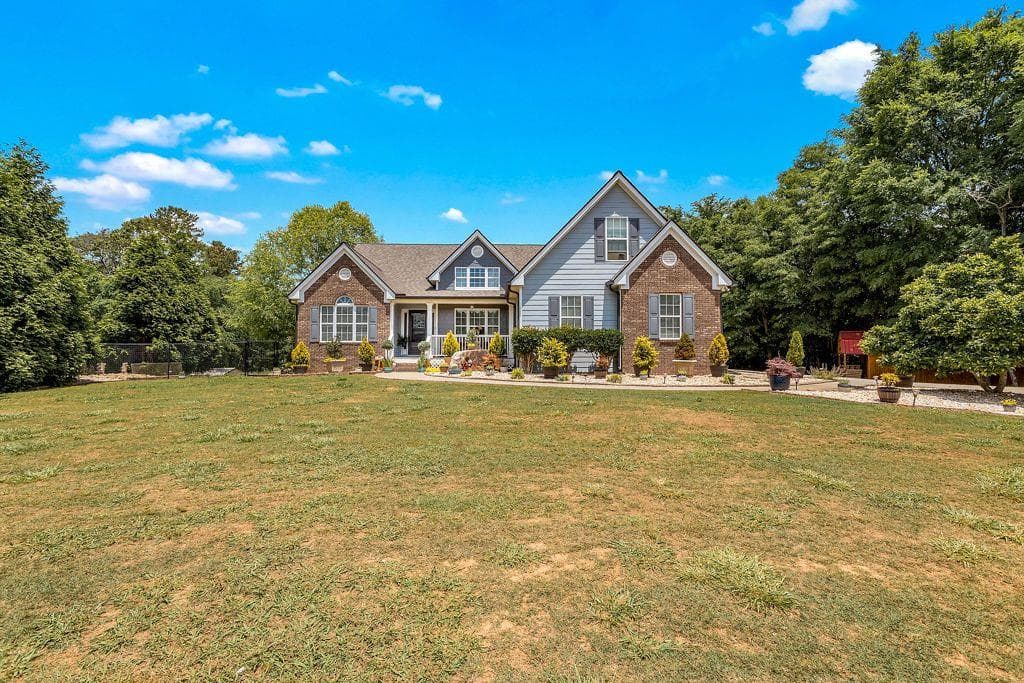 6 bedroom, 4 bathroom, 5,396 sq ft single family residence sold at 6628 JACKSON TRAIL Road, Hoschton, GA 30548
