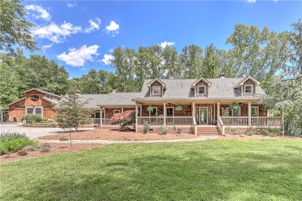 4 bedroom, 3 bathroom, 3,295 sq ft single family residence sold at 1575 Owens Store Road, Canton, GA 30115