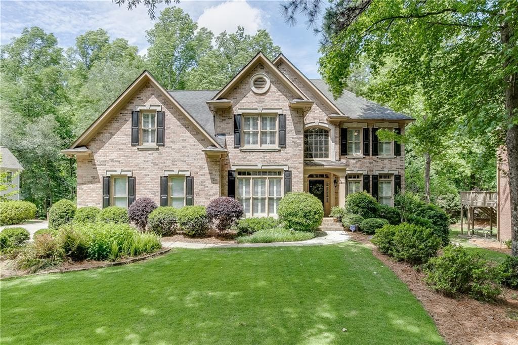 6 bedroom, 4 bathroom, 4,517 sq ft single family residence sold at 338 Grand Avenue, Suwanee, GA 30024