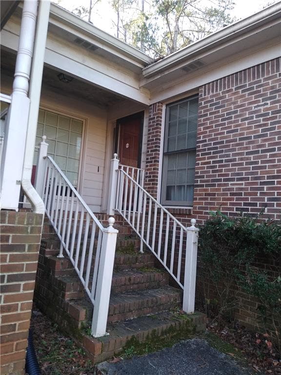 duplex sold at 2524 Leeshire Road, Tucker, GA 30084