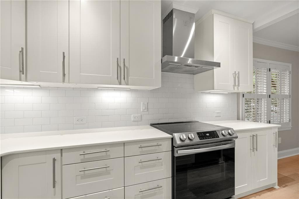 3 bedroom, 2 bathroom, 1,800 sq ft condominium sold at 187 Triumph Drive, Atlanta, GA 30327