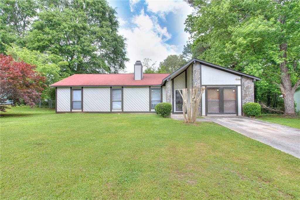 279 River Chase Drive, Jonesboro, GA 30238 — most recent listing photo