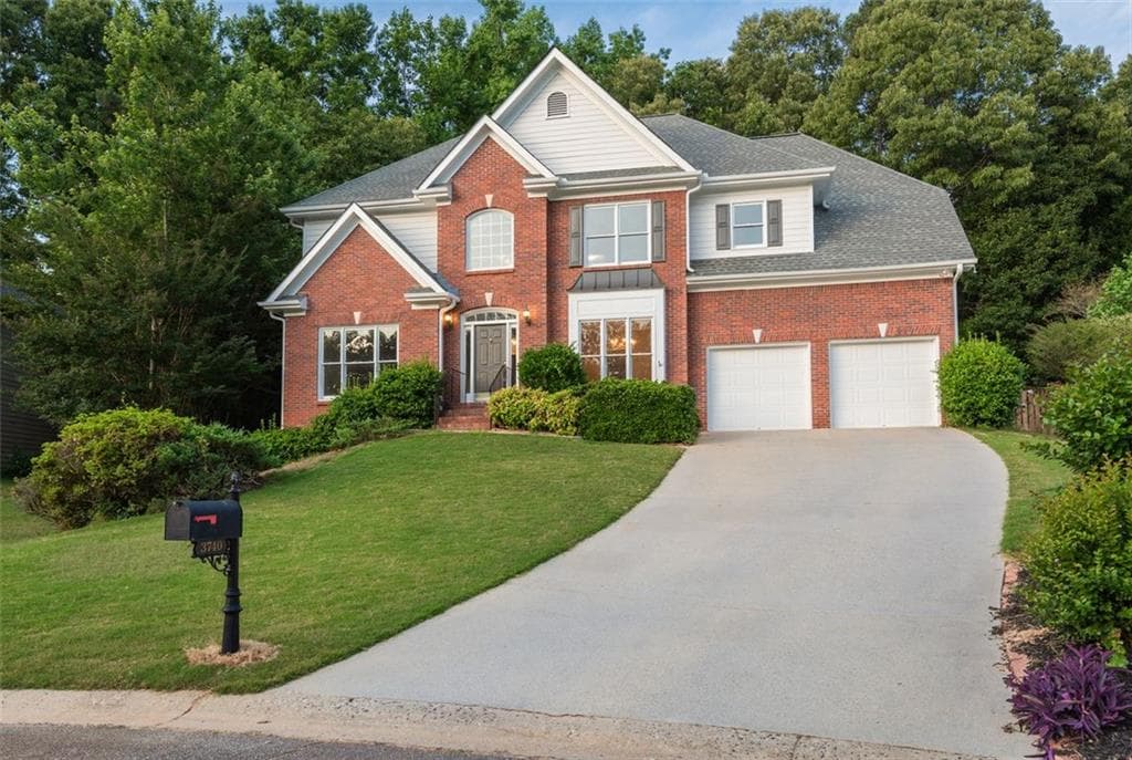 4 bedroom, 3 bathroom, 2,628 sq ft single family residence sold at 3740 ROSEHAVEN Way, Suwanee, GA 30024