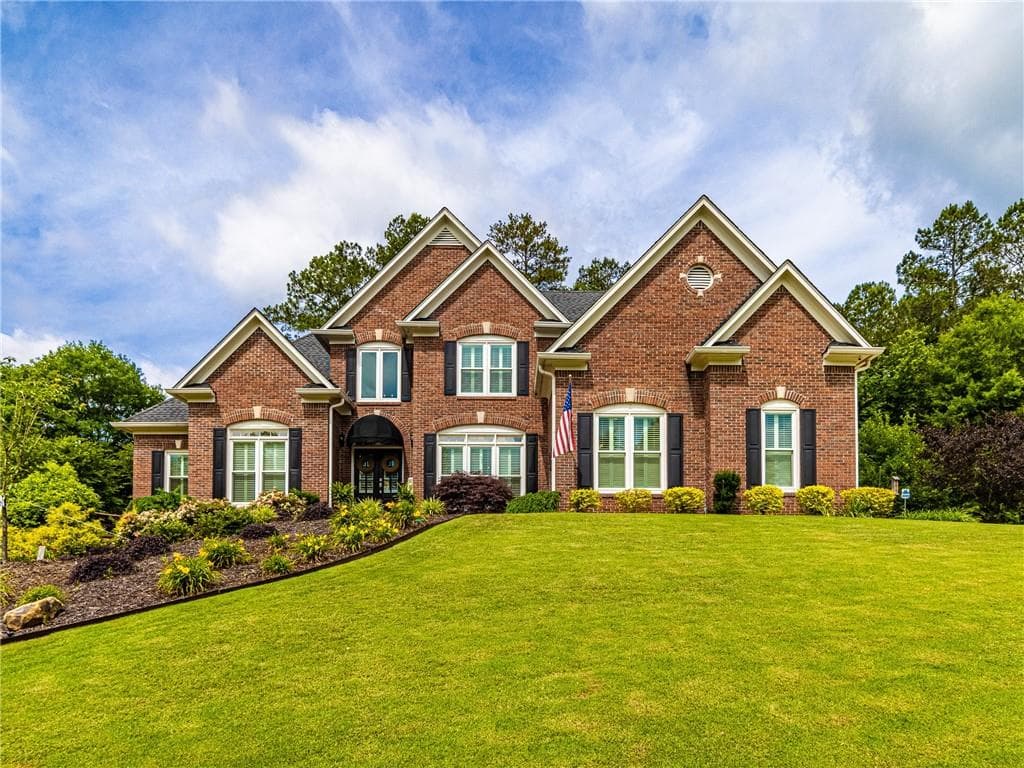 5 bedroom, 5 bathroom, 5,003 sq ft single family residence sold at 129 Fairway Overlook, Woodstock, GA 30188