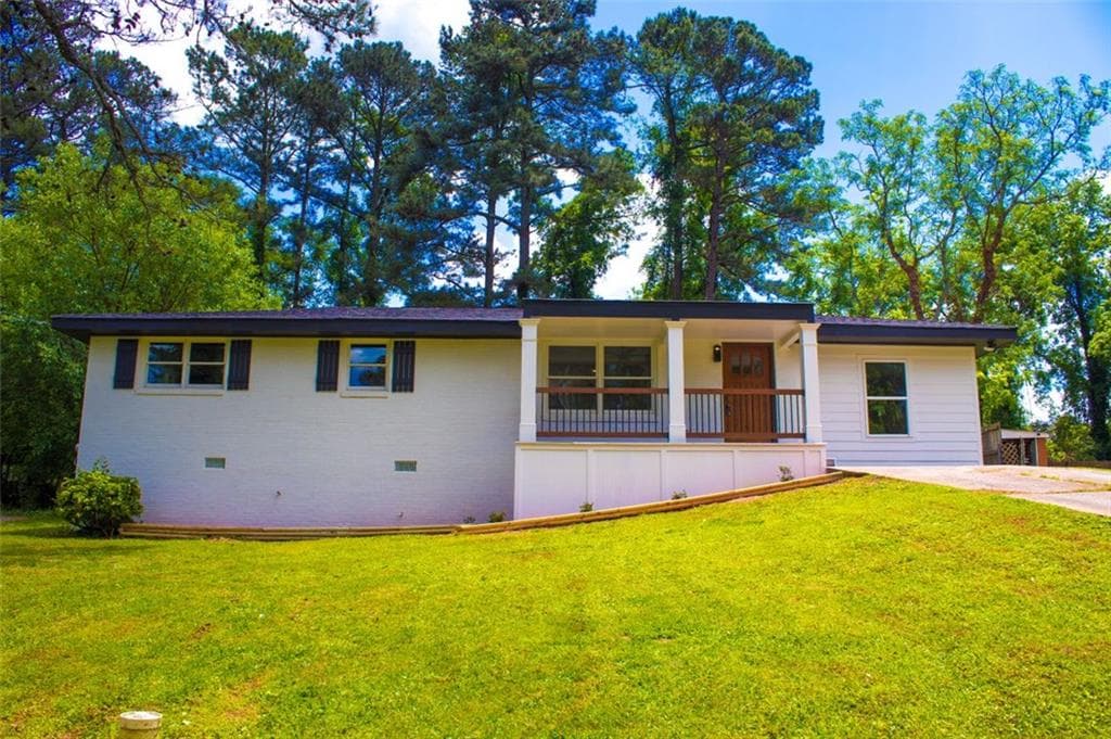 3 bedroom, 2 bathroom, 1,462 sq ft single family residence sold at 2352 WOODCASTLE Lane, Atlanta, GA 30316