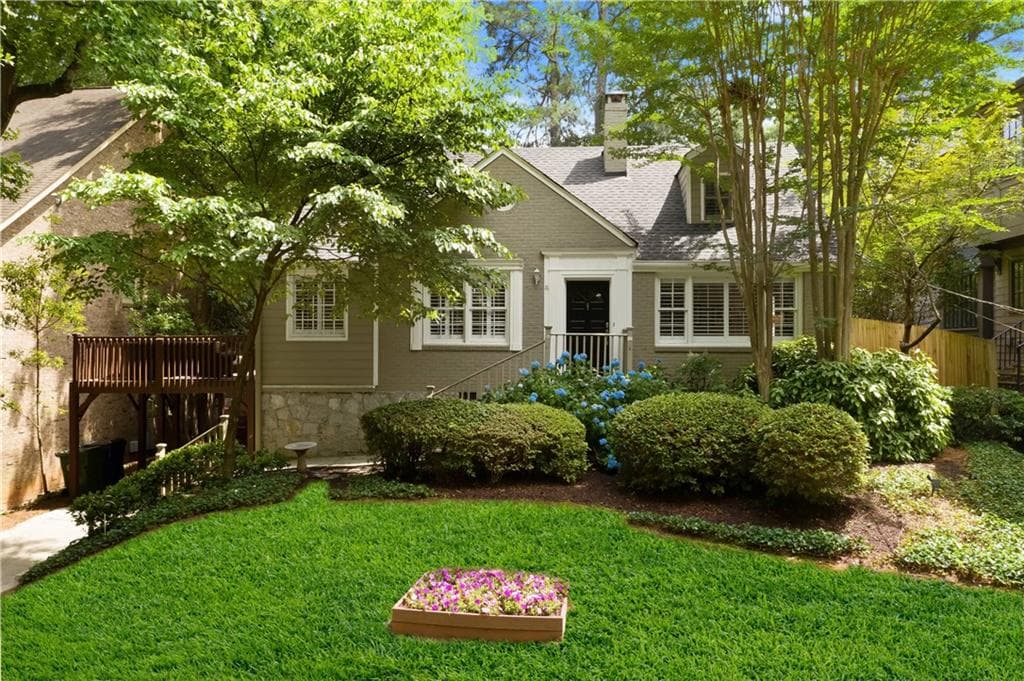 3 bedroom, 2 bathroom, 2,137 sq ft single family residence sold at 1267 Reeder Circle, Atlanta, GA 30306