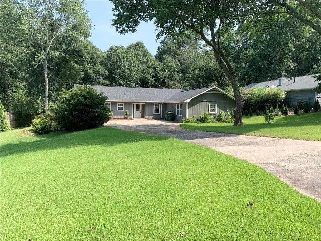 4 bedroom, 2 bathroom, 1,986 sq ft single family residence sold at 2071 Shadowwood Drive, Marietta, GA 30066
