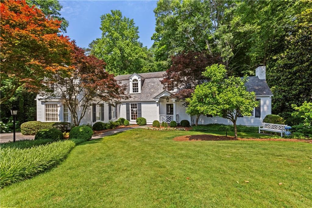 4 bedroom, 6 bathroom single family residence sold at 2586 Woodward Way, Atlanta, GA 30305