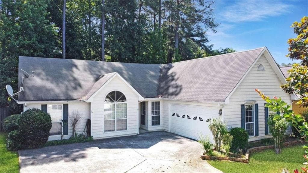 3 bedroom, 2 bathroom, 1,652 sq ft single family residence sold at 935 Kibbe Circle, Lawrenceville, GA 30044