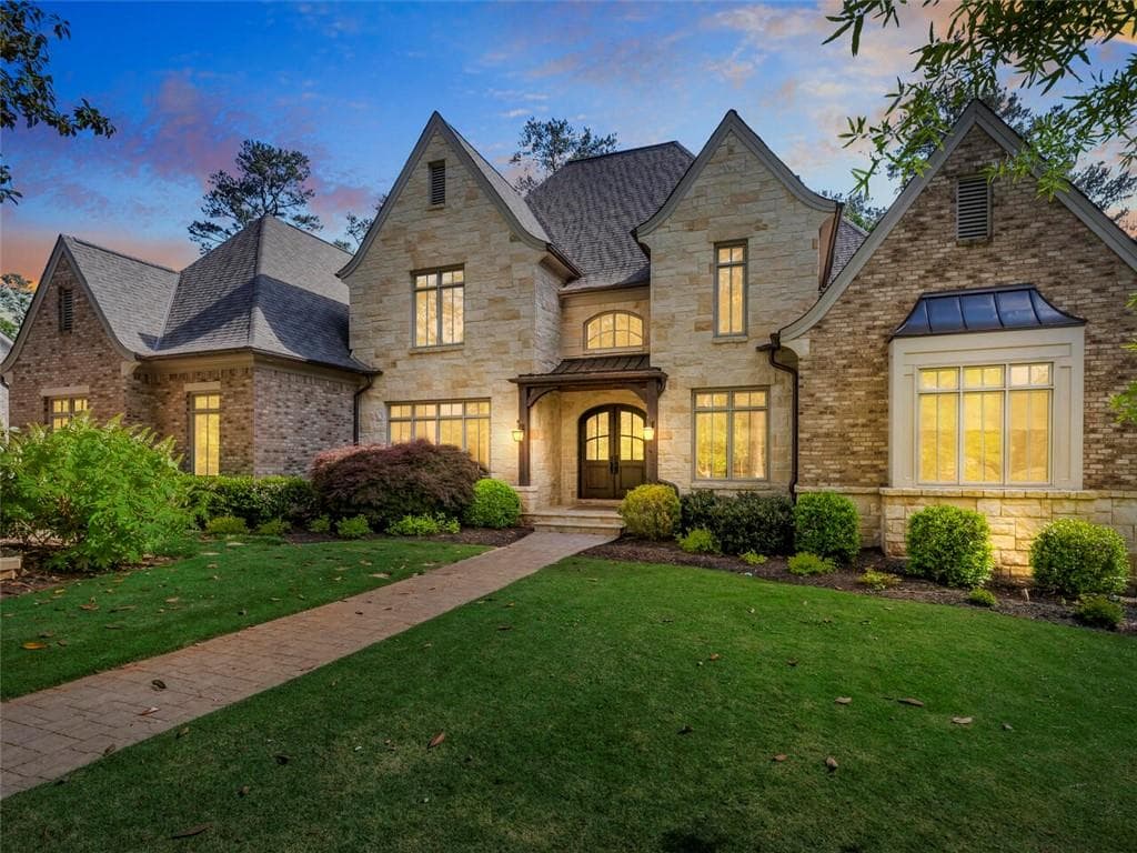 7 bedroom, 9 bathroom single family residence sold at 4990 Long Island Drive, Atlanta, GA 30327