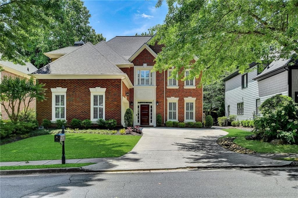 3 bedroom, 3 bathroom, 2,805 sq ft single family residence sold at 635 Forest Hills Drive, Atlanta, GA 30342