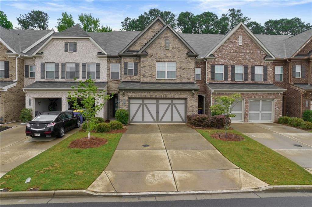 3 bedroom, 3 bathroom, 1,910 sq ft townhouse sold at 1485 Hampton Oaks Drive, Alpharetta, GA 30004