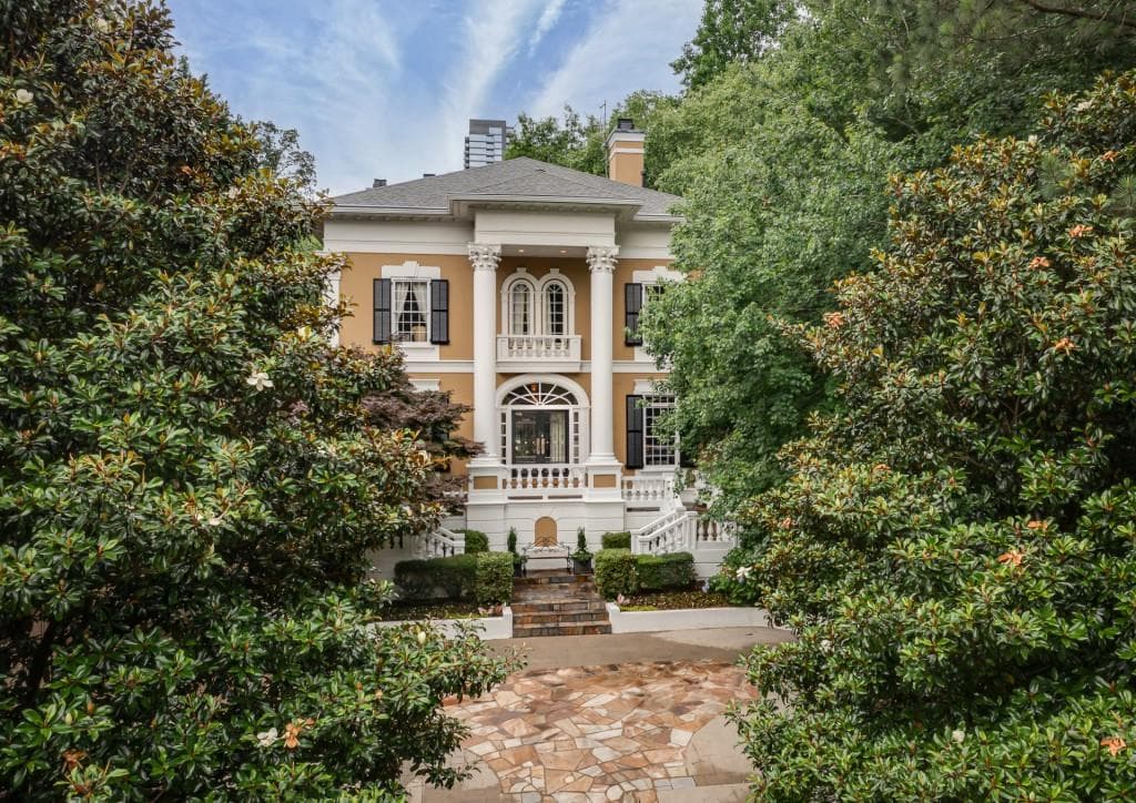 5 bedroom, 6 bathroom, 6,690 sq ft single family residence sold at 891 Carlton Ridge, Atlanta, GA 30342