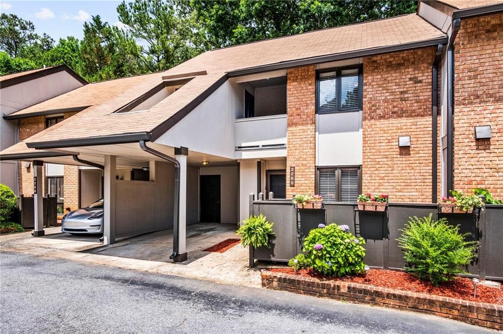 3265 Clairmont North, Brookhaven, GA 30329 — most recent listing photo