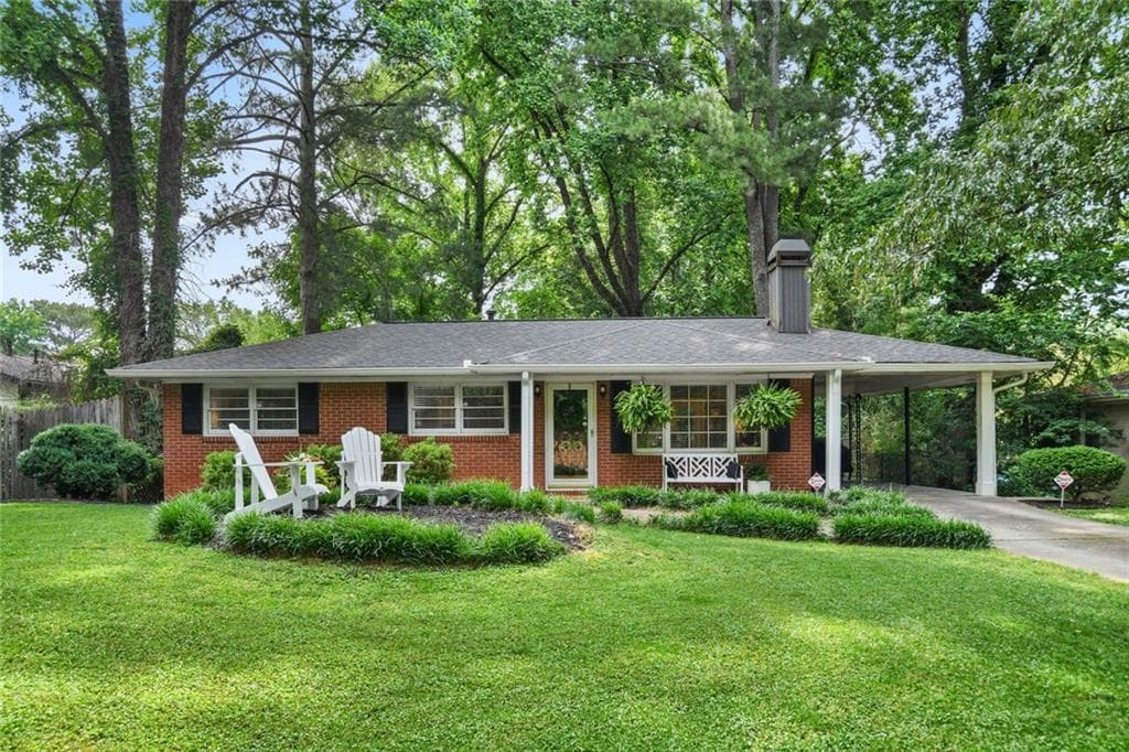 3 bedroom, 3 bathroom single family residence sold at 1985 Seaboard Place, Atlanta, GA 30318