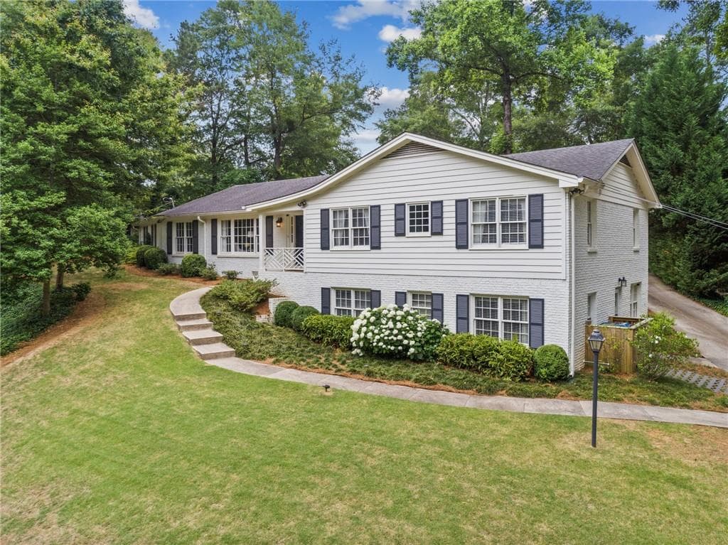 4 bedroom, 3 bathroom, 3,018 sq ft single family residence sold at 3336 Pine Meadow Road, Atlanta, GA 30327