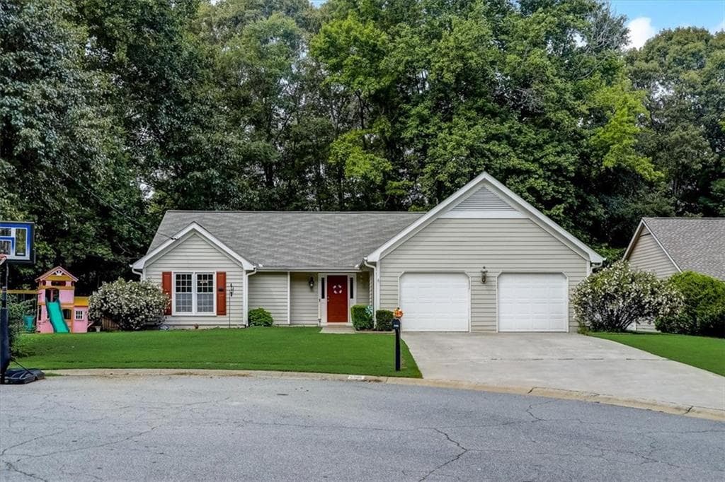 3 bedroom, 2 bathroom, 1,930 sq ft single family residence sold at 5386 Olde Mill Drive, Woodstock, GA 30188